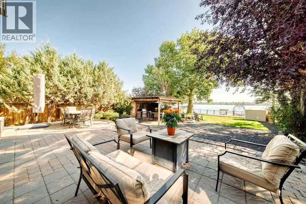 716 West Chestermere Drive