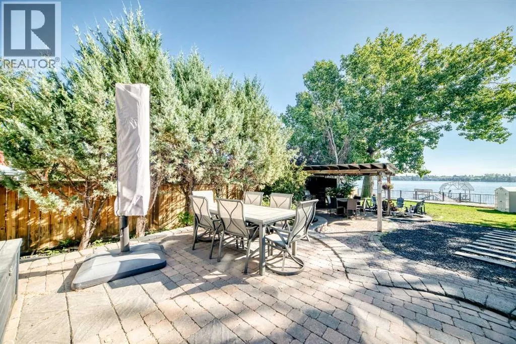 716 West Chestermere Drive