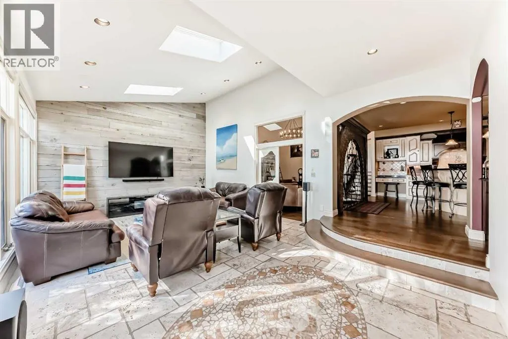 716 West Chestermere Drive