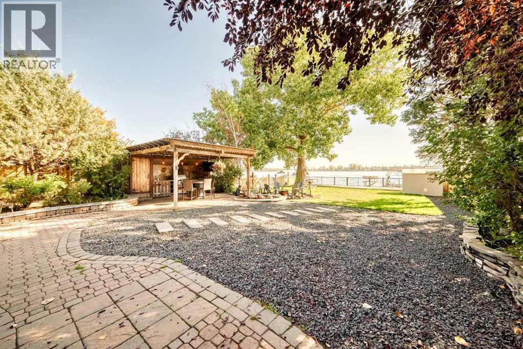 716 West Chestermere Drive
