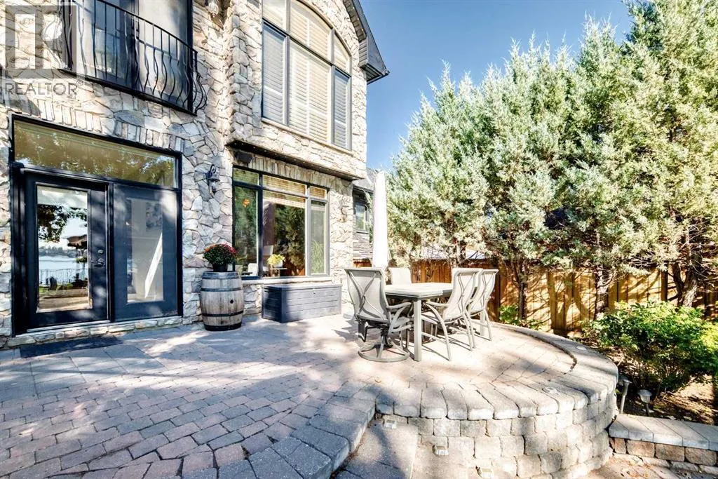 716 West Chestermere Drive