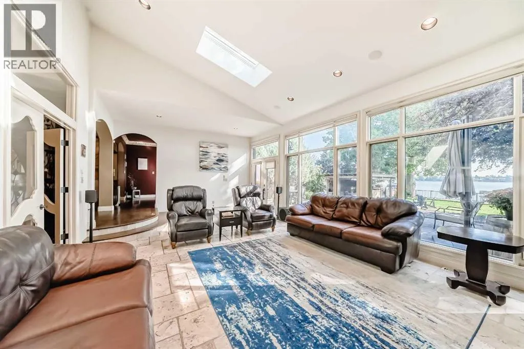 716 West Chestermere Drive