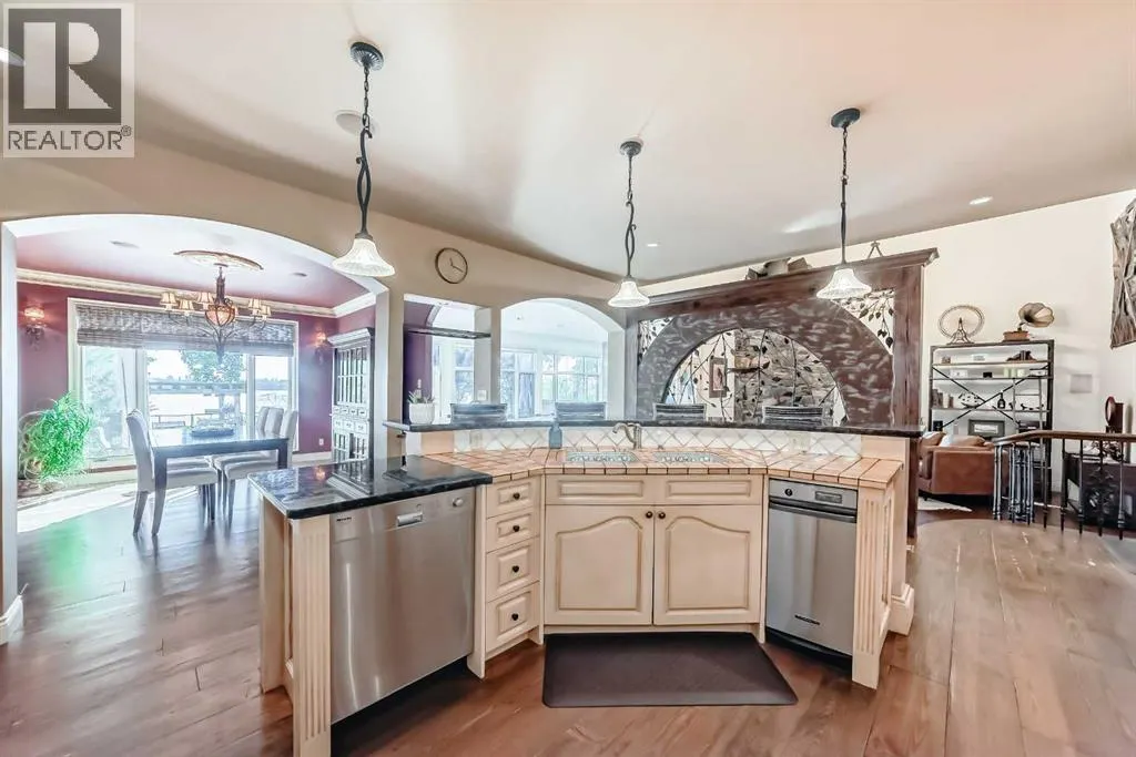 716 West Chestermere Drive