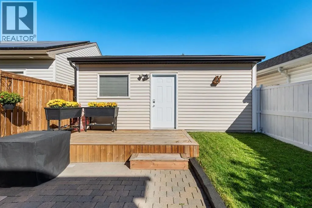 76 Prestwick Heights SE