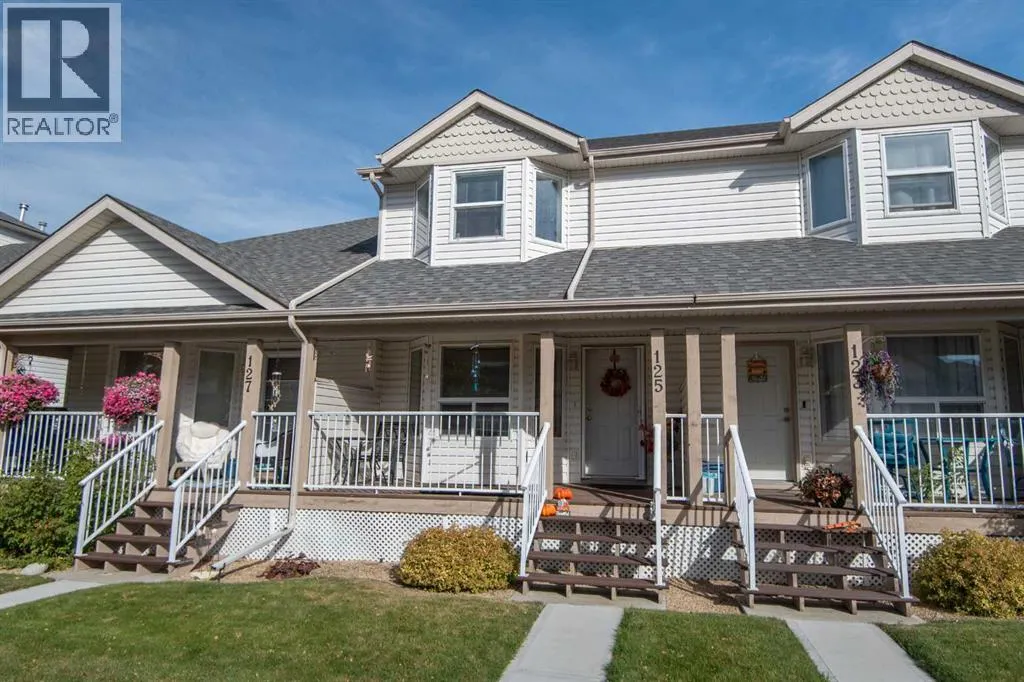 125, 33 Donlevy Avenue