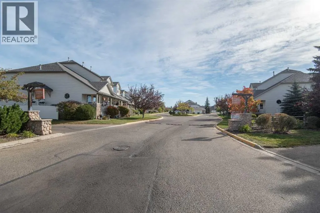 125, 33 Donlevy Avenue