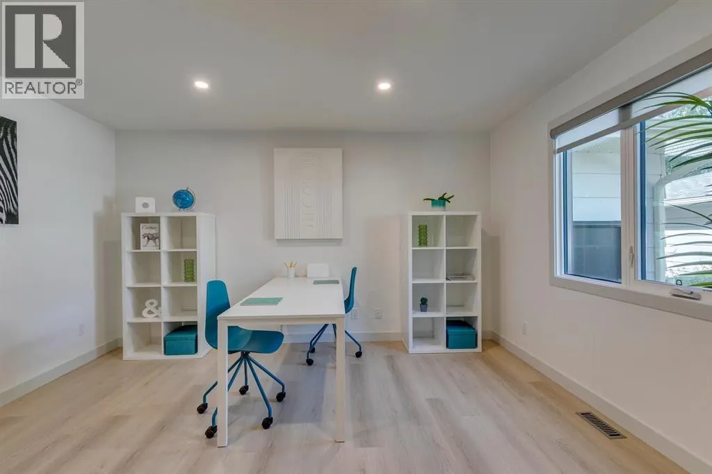 108 Canova Place SW