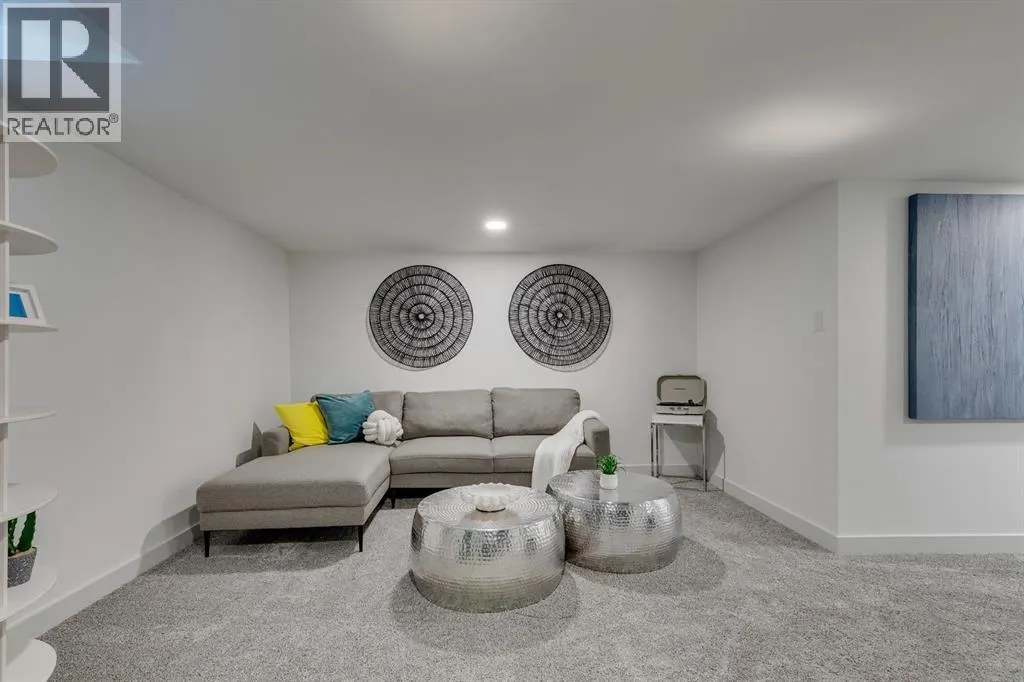 108 Canova Place SW