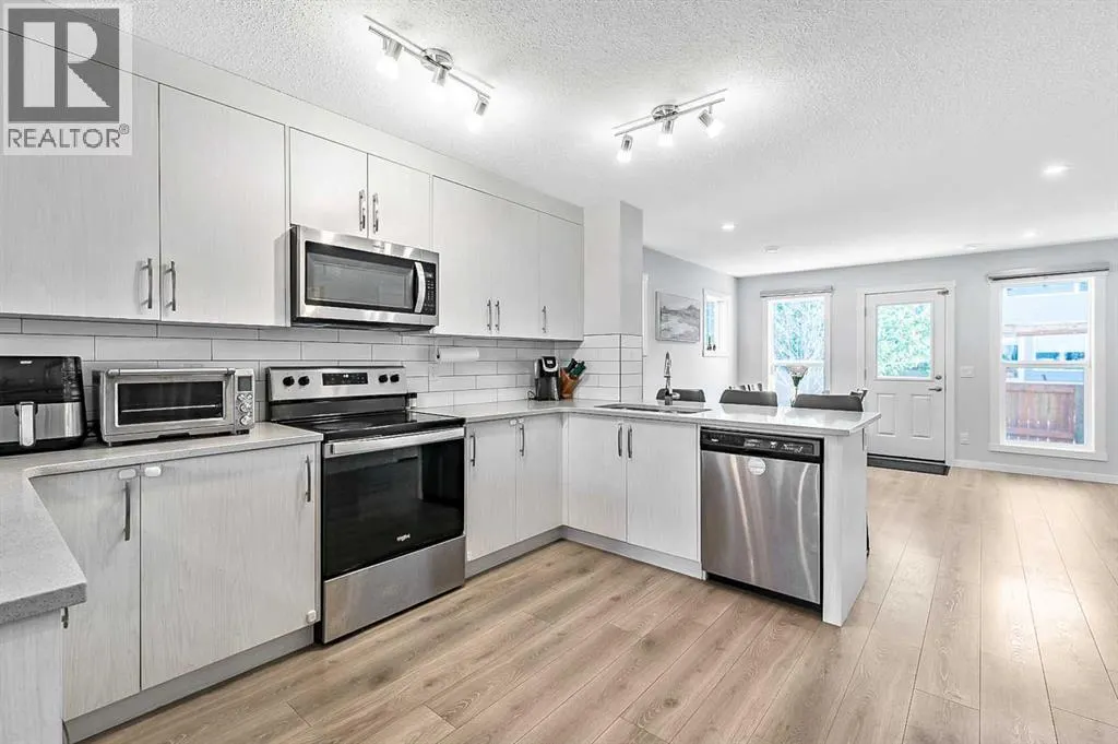130 Cranbrook Square SE