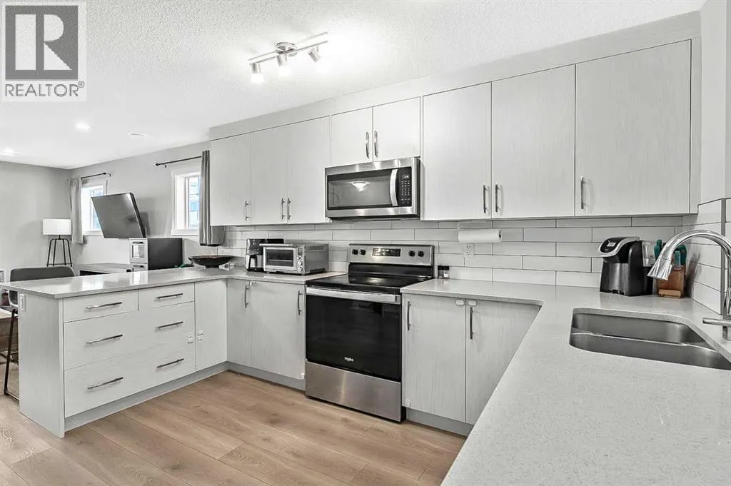 130 Cranbrook Square SE