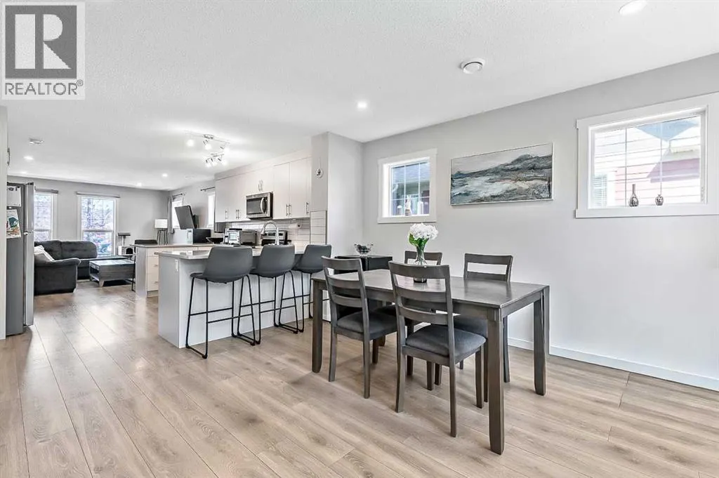 130 Cranbrook Square SE