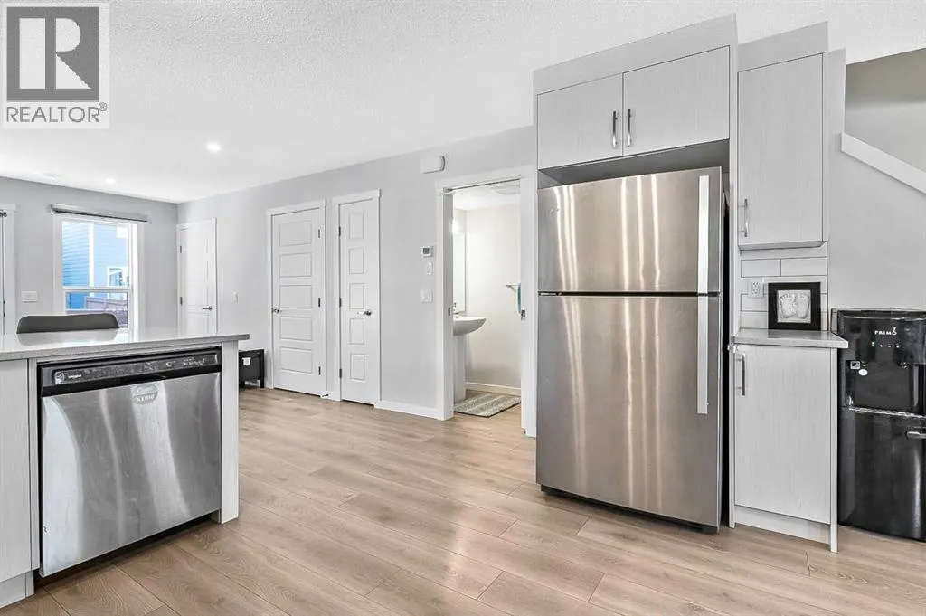 130 Cranbrook Square SE