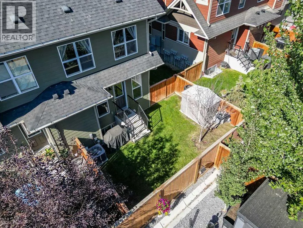 130 Cranbrook Square SE