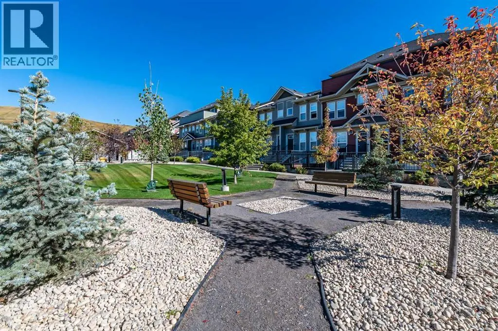 130 Cranbrook Square SE