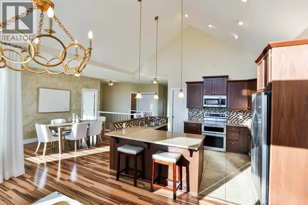 804 Fairway Boulevard