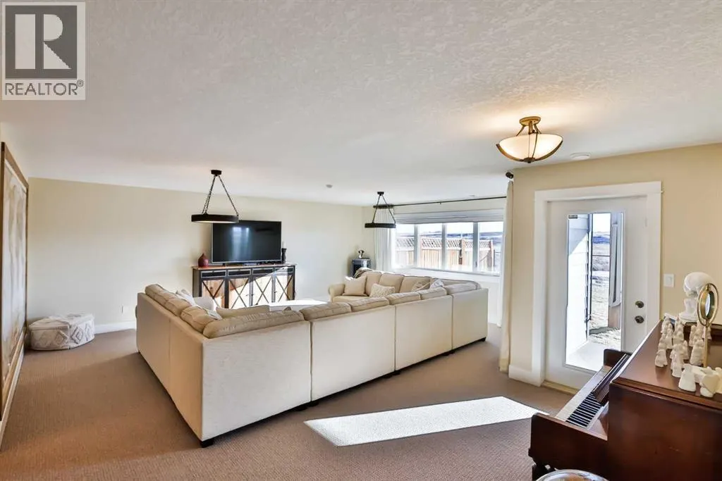 804 Fairway Boulevard