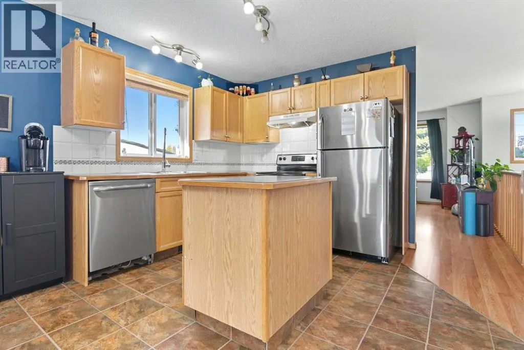 122 Dubois Crescent