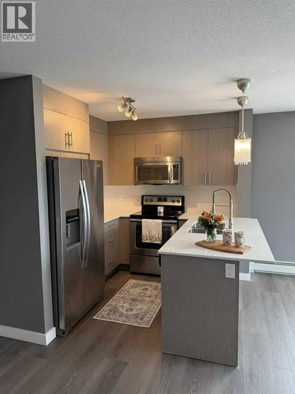 3402, 302 Skyview Ranch Drive NE