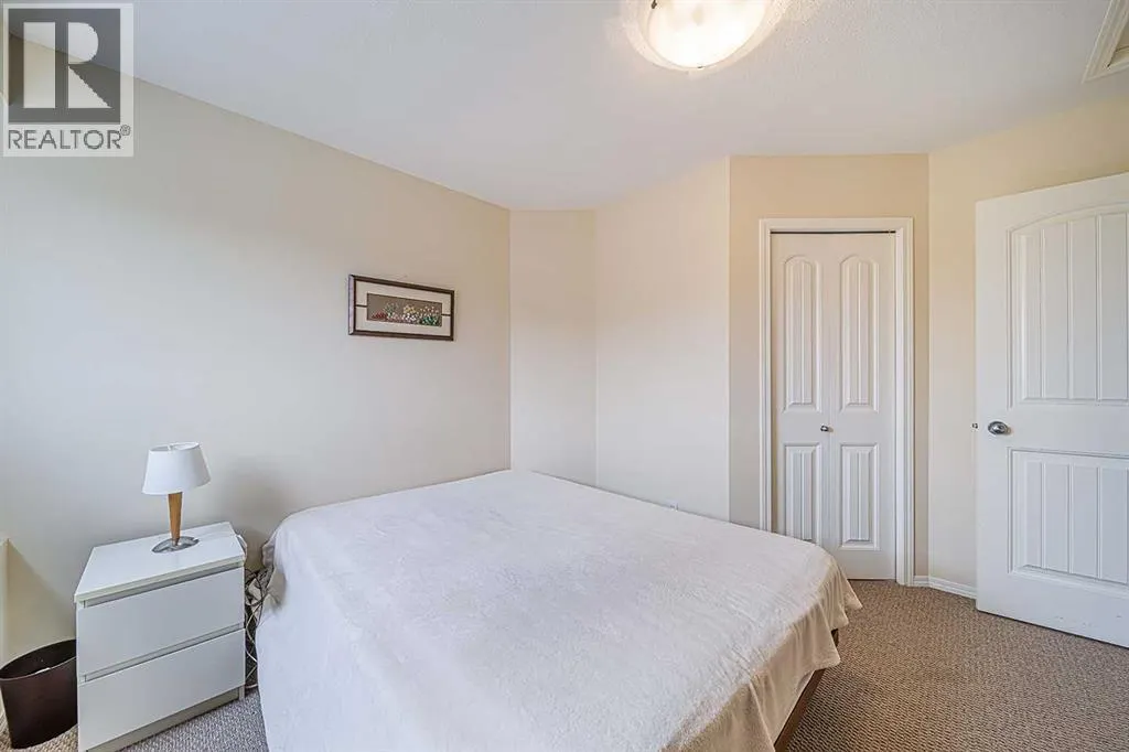 202, 31 Panatella Landing NW