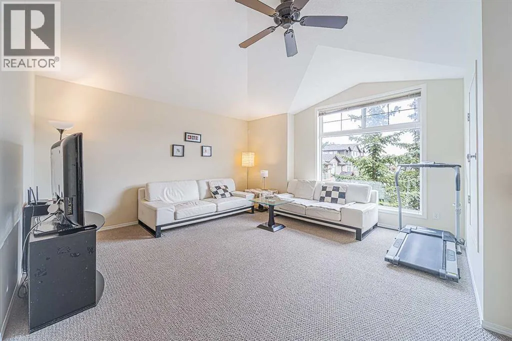 202, 31 Panatella Landing NW