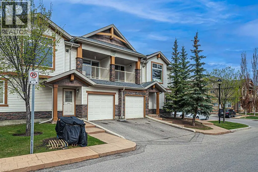 202, 31 Panatella Landing NW