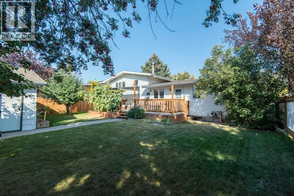 25 Oates Green
