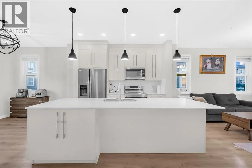 420, 30 Cornerstone Manor NE