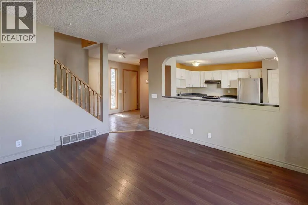 324 Ranchview Court NW