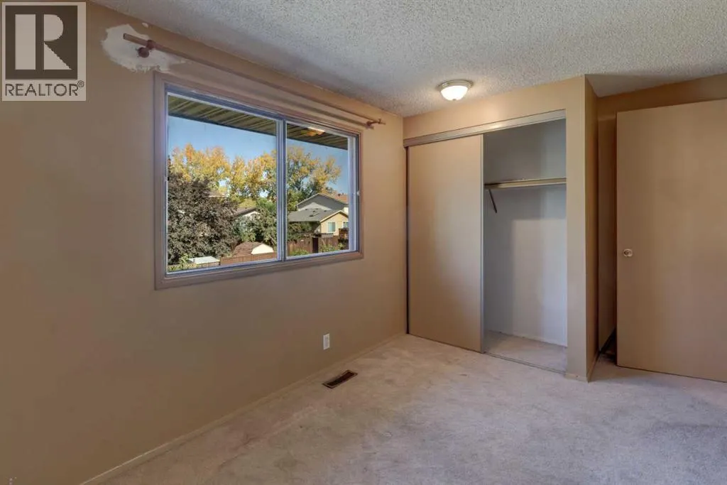 324 Ranchview Court NW