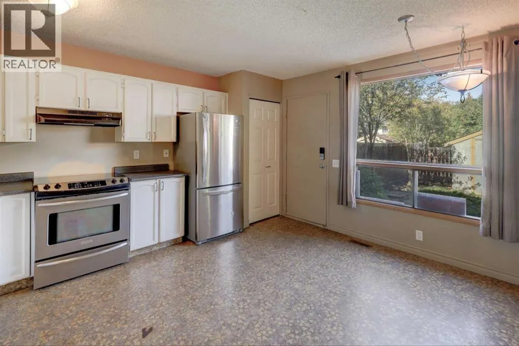 324 Ranchview Court NW