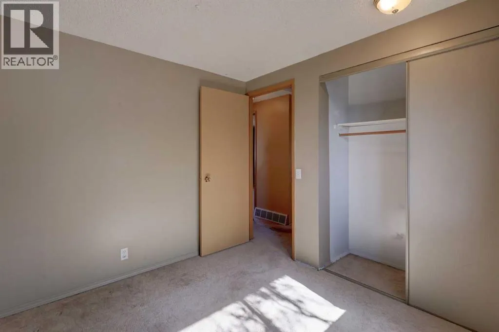 324 Ranchview Court NW