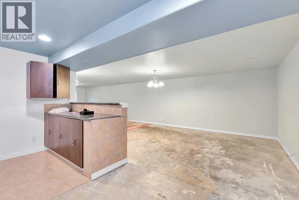 140 Maitland Road NE