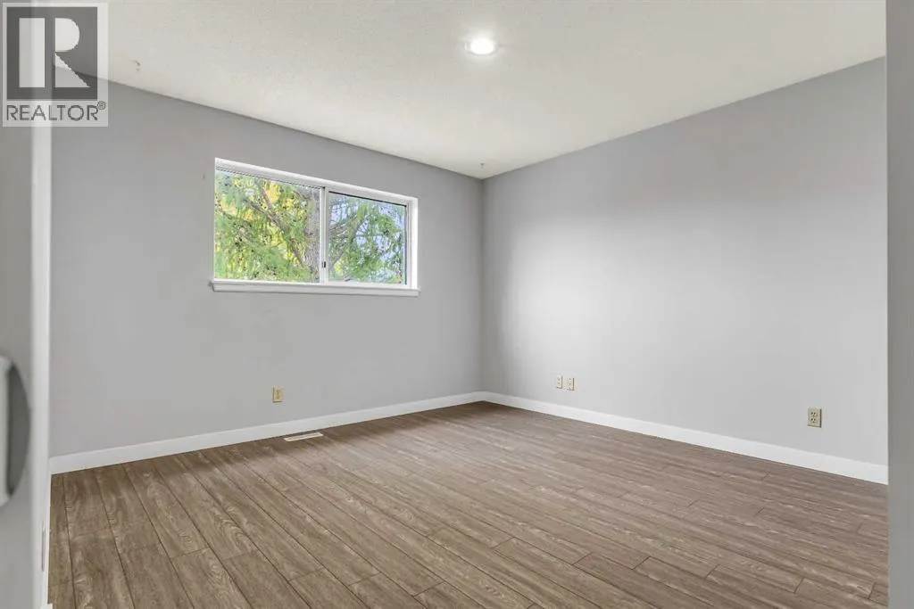 134 Laguna Circle NE