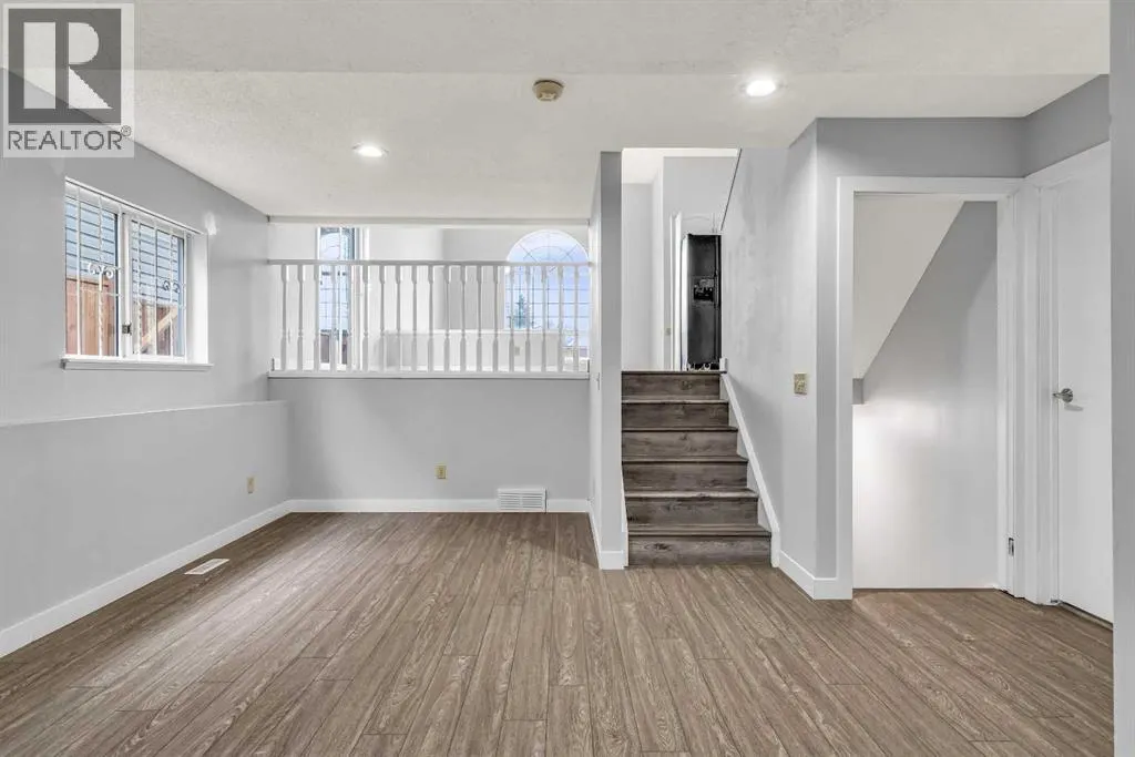 134 Laguna Circle NE