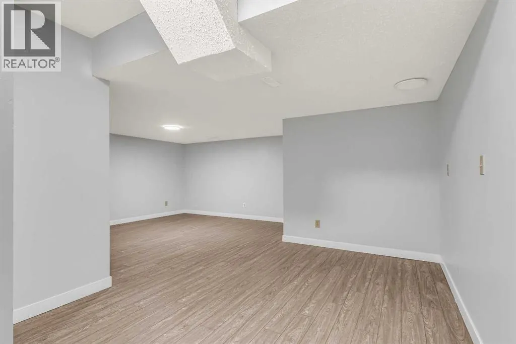 134 Laguna Circle NE