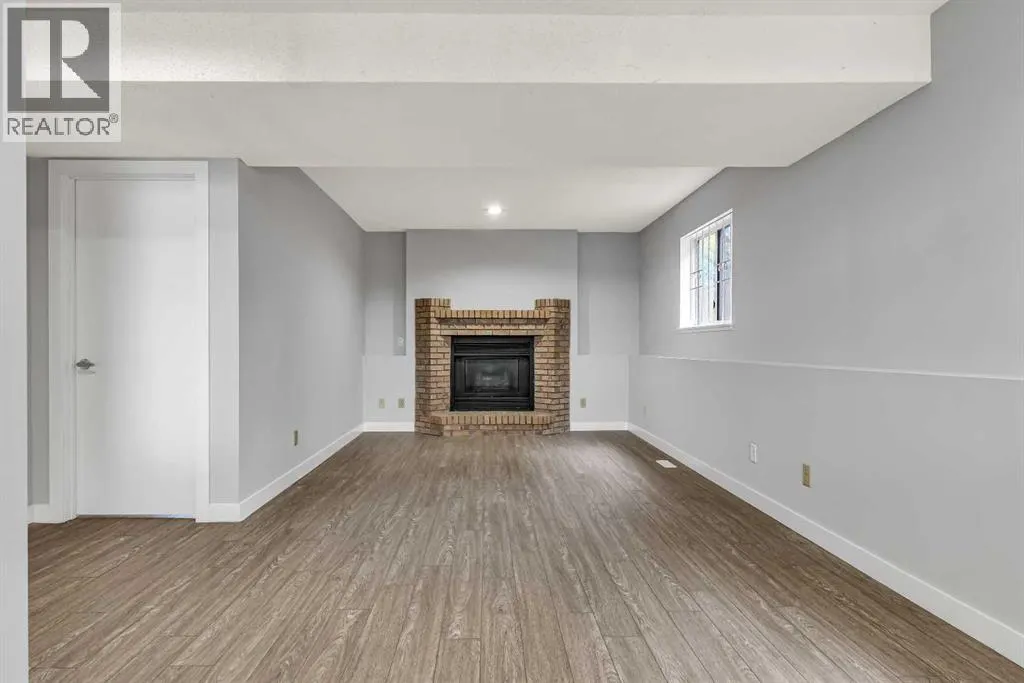 134 Laguna Circle NE