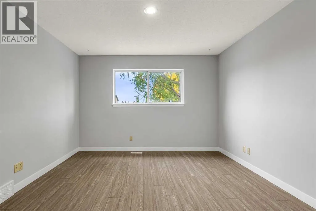 134 Laguna Circle NE