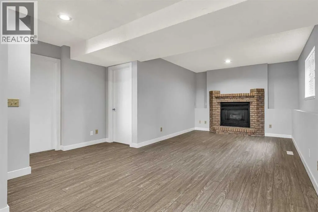 134 Laguna Circle NE
