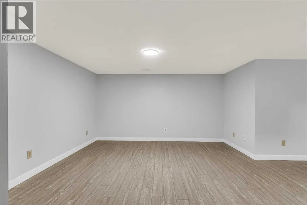 134 Laguna Circle NE