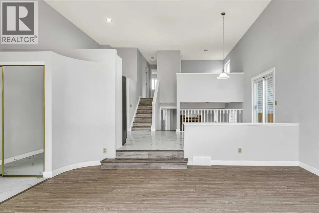 134 Laguna Circle NE