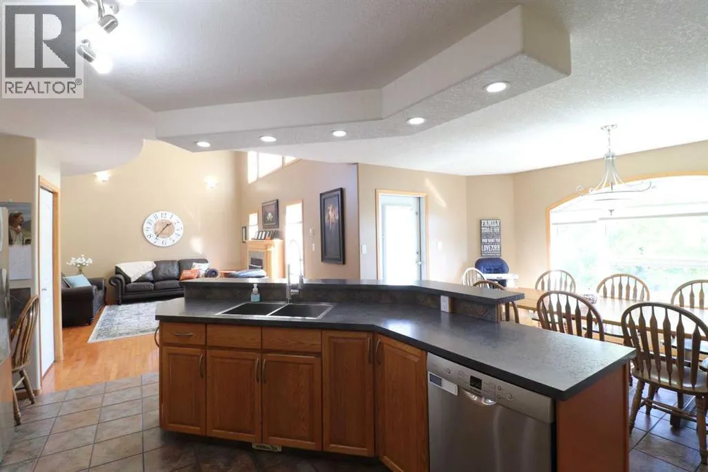 46 Fairmont Cove S