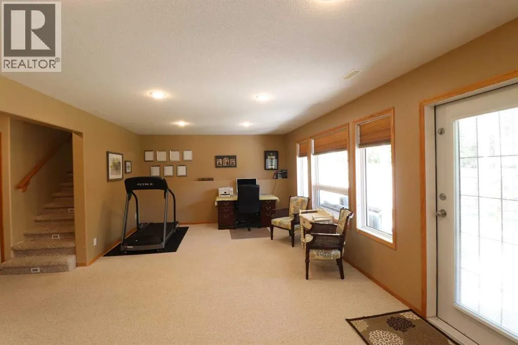 46 Fairmont Cove S