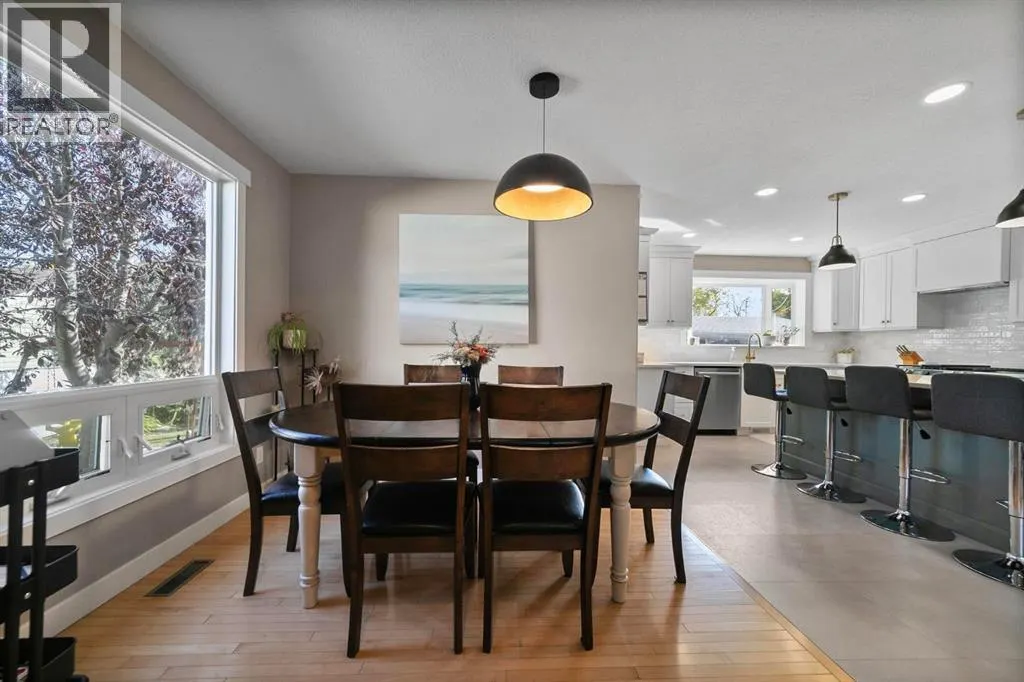 17 Montrose Avenue