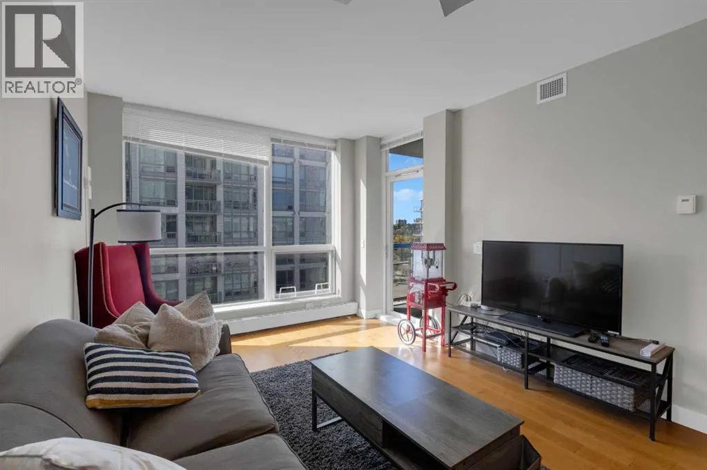1218, 222 Riverfront Avenue SW
