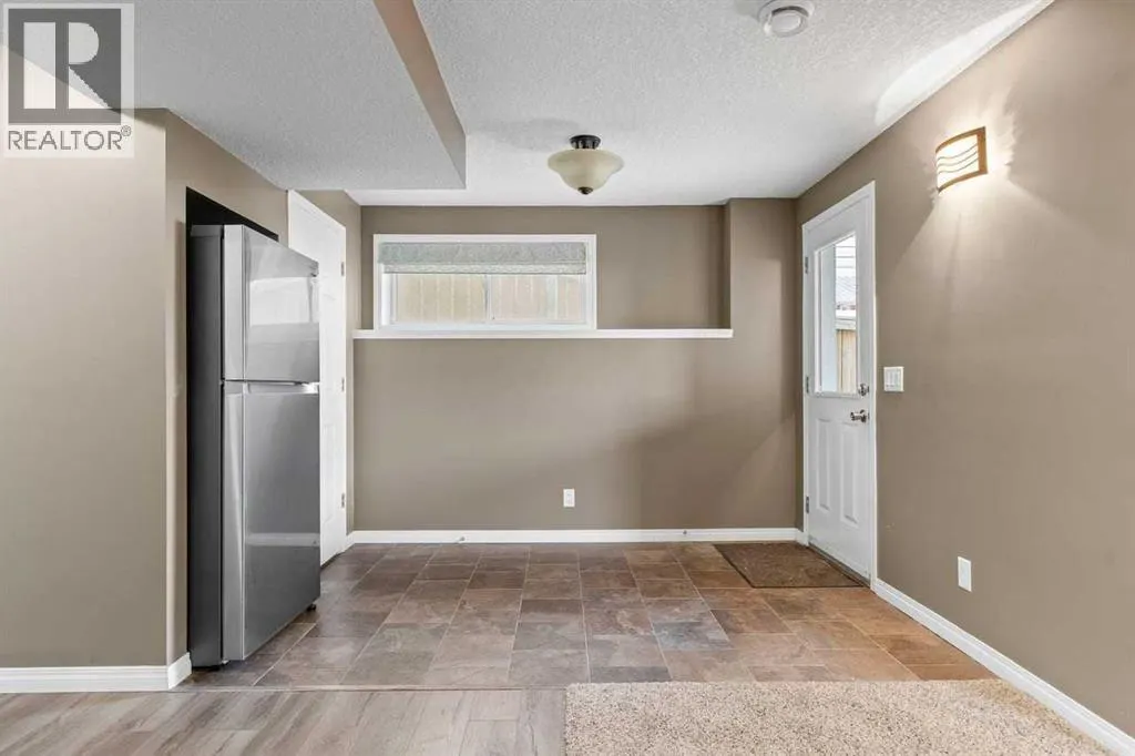 381 Kincora Glen Rise NW