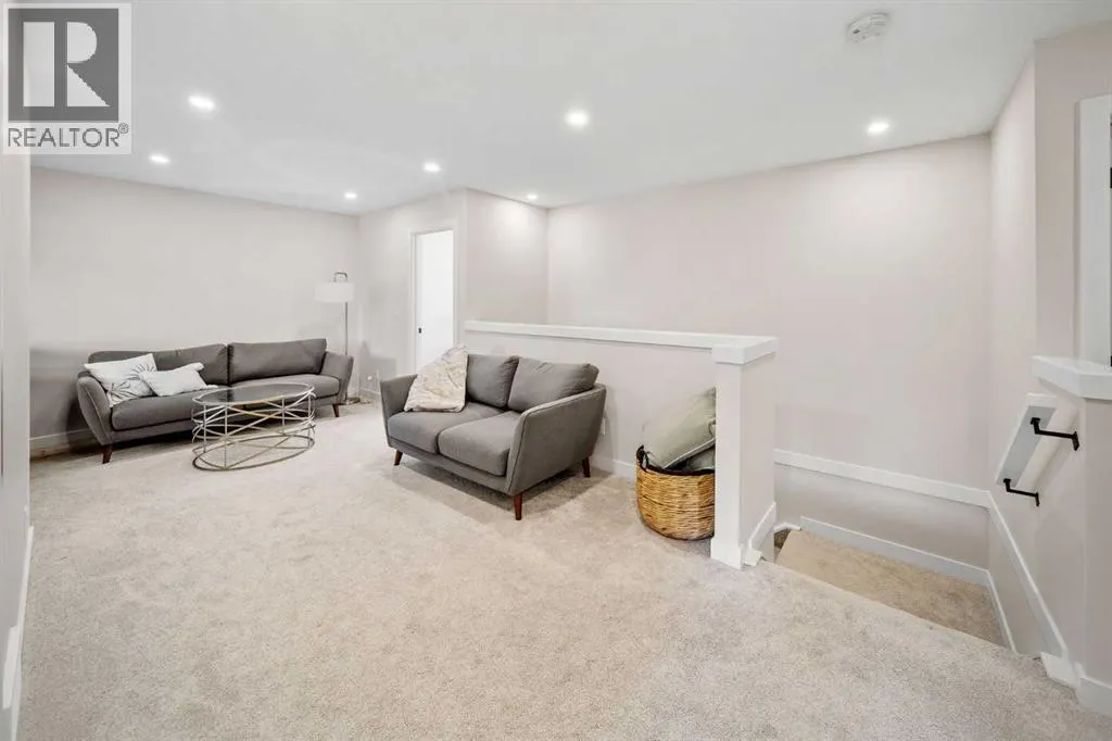 204, 201 Cooperswood Green SW