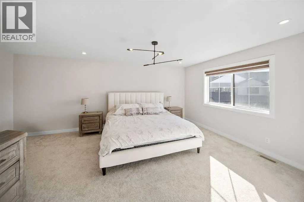 204, 201 Cooperswood Green SW