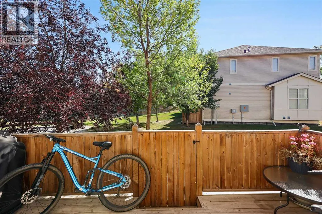 403, 703 Luxstone Square SW