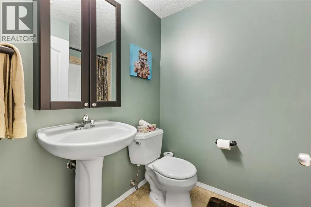 403, 703 Luxstone Square SW