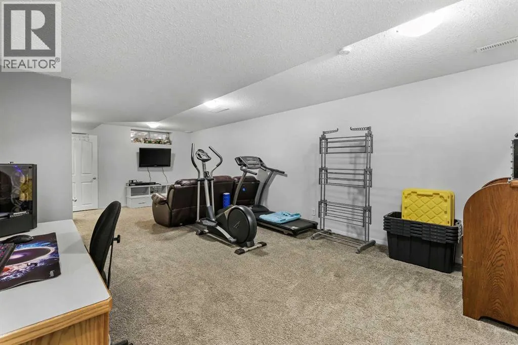 403, 703 Luxstone Square SW